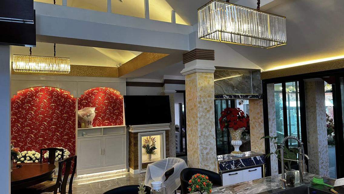 🏡 บ้านเดี่ยวชั้นเดียวหลังใหญ่ สไตล์โรมัน ทำเลเศรษฐกิจหลัก เดินทางสะดวก #สันกำแพง ราคา 60,000 บาท/เดือน ✨ 清迈山甘烹单层独栋罗马风格别墅出租 6 卧室 6 卫生间 – 租金 60,000 泰铢/ 14