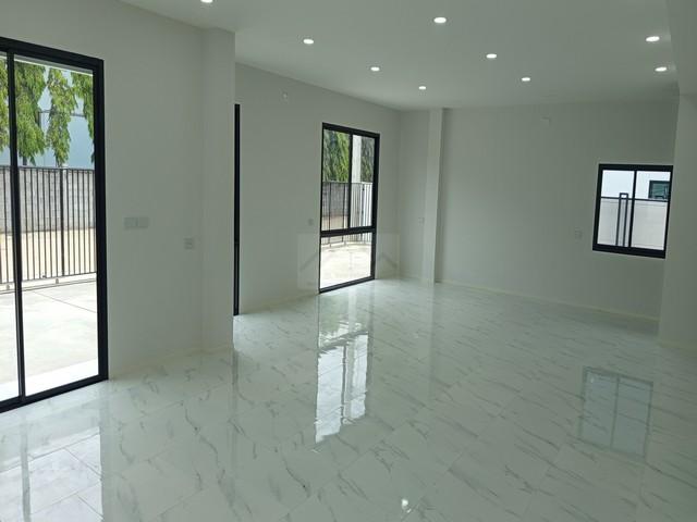 ขายมินิแฟคตอรี่ 3 ชั้น ที่ดินผังสีม่วง 715 ตร.ม. ลำลูกกาคลอง 8 ใกล้โรงงานปราสาททองโอสถ 4