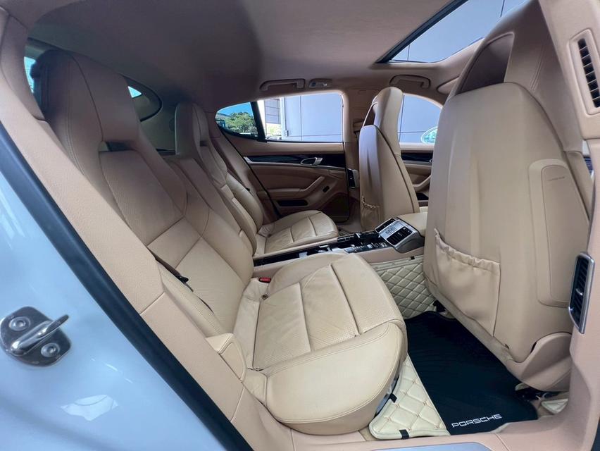 Porsche Panamera 3.0Hybrid ปี13 รูปที่ 15