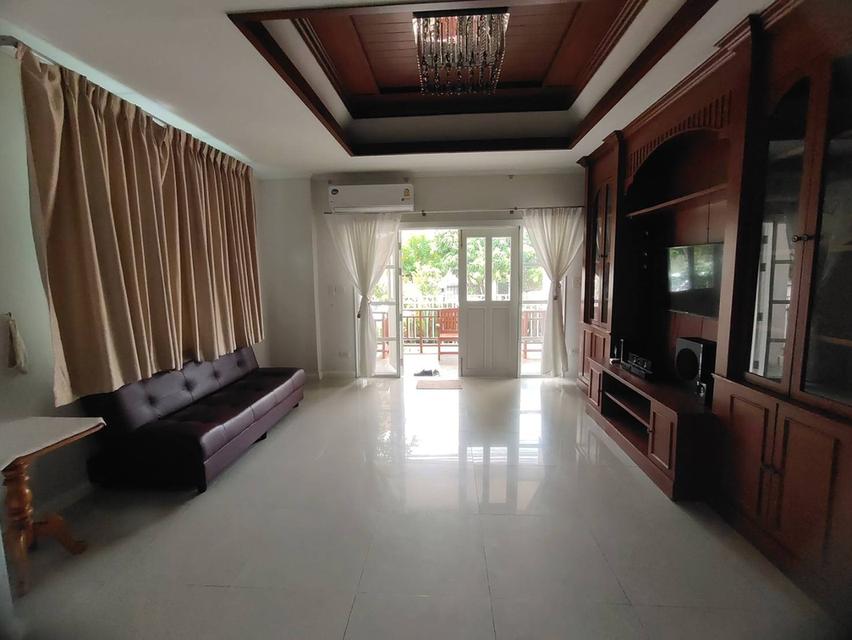 ให้เช่าบ้านเดี่ยว 2ชั้นเนื้อที่ 60ตร.ว พื้นที่ใช้สอย 200ตร.ม 3ห้องนอน 3ห้องน้ำ เฟอร์ครบ ถนนเฉลิมพระเกียรติ ร.9 สวนหลวง ร.9  ราคาเช่า 35,000 บ/ด 16