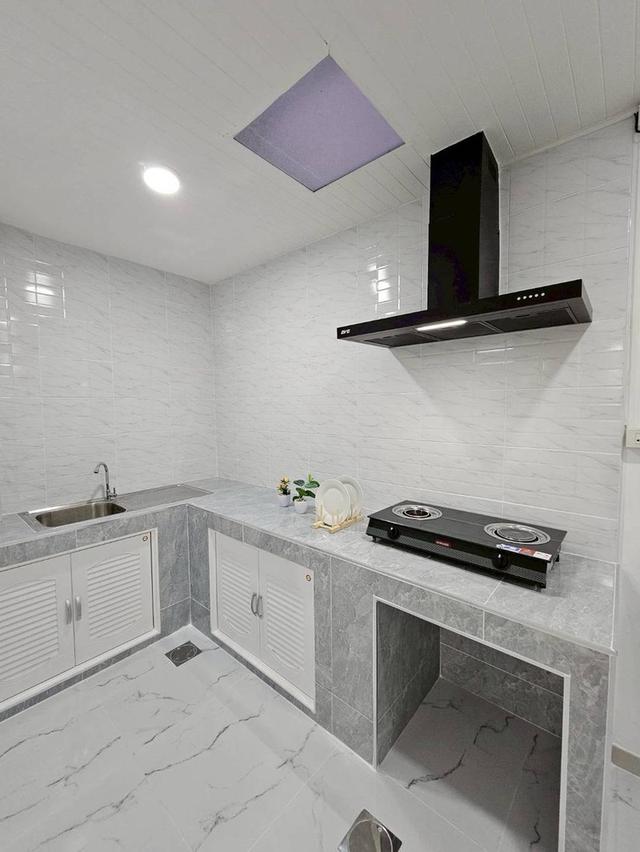 หมู่บ้านบัวทอง4..... 12