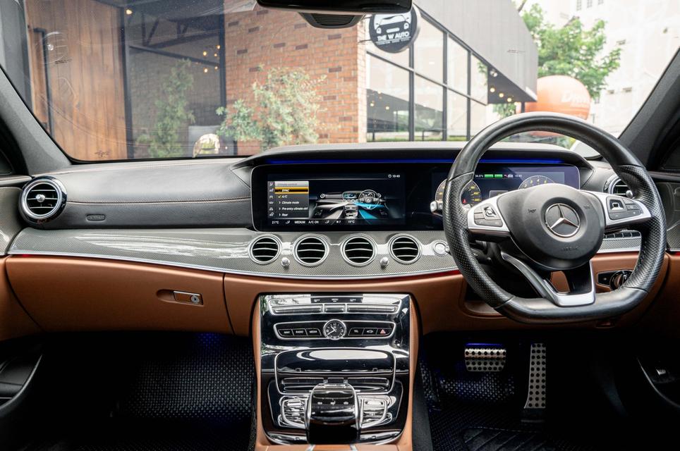 Mercedes-Benz E350e AMG Plug-in Hybrid ปี 2018 📌รุ่นท็อปงานดีเข้าเพิ่มแล้วค่ะ! 𝐁𝐞𝐧𝐳 𝐄𝟑𝟓𝟎𝐞 สวยเป๊ะทุกมุม เต็ม10ไม่หักก👍🏼✨ 3