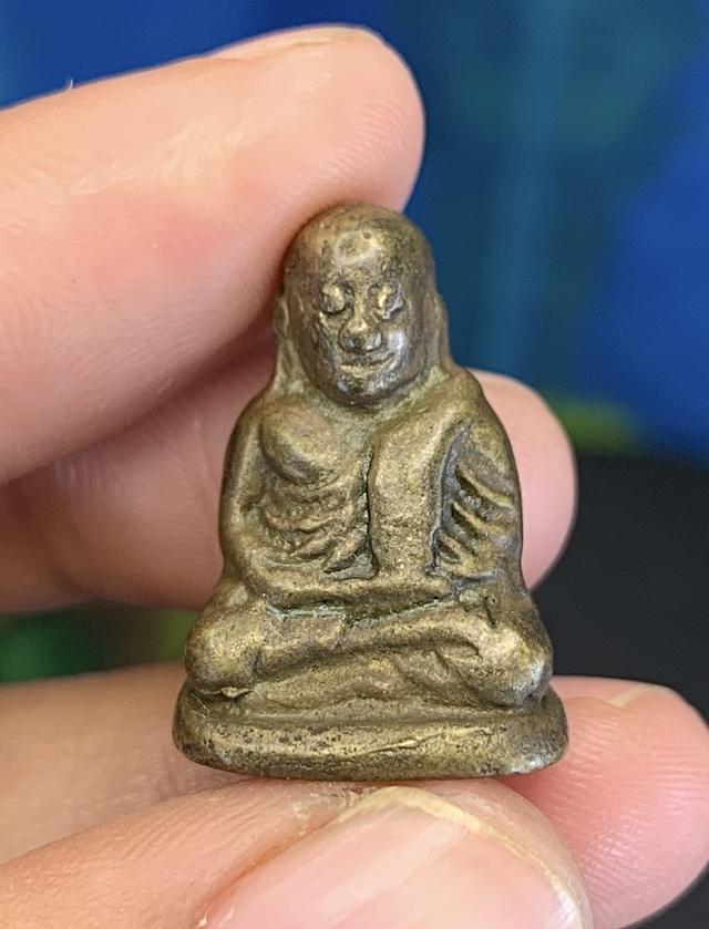 รูปหล่อหลวงพ่อเงิน ไม่รู้พิม