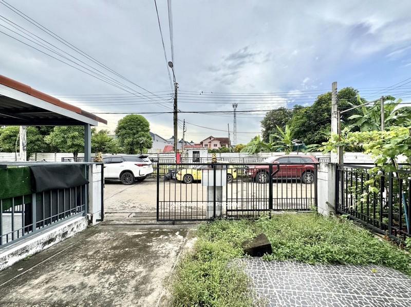 LM25-0147 ขายทาวน์โฮม 2 ชั้น พฤกษาวิลล์43 พระราม5 นครอินทร์ เนื้อที่ 20.2 ตรว 3นอน 2น้ำ หน้าบ้านไม่ชนใคร ใกล้เซ็นทรัลเวสต์เกต 2