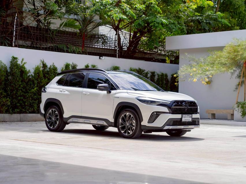 TOYOTA COROLLA CROSS 1.8 HYBRID GR SPORT ปีจด 2024