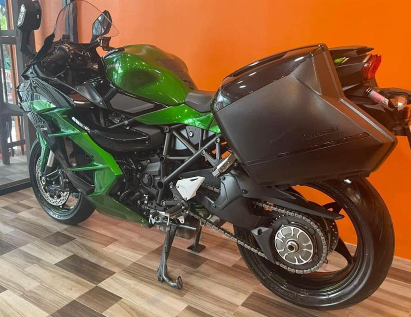 Kawasaki Ninja H2R สีเขียว 3