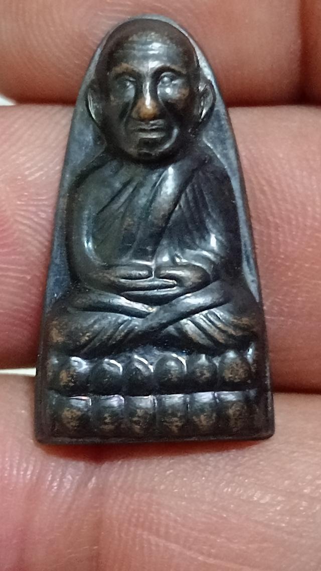 หลวงปู่ทวดวัดอาวุธ เตารีด 3