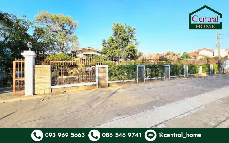 บ้านเดี่ยว 2 หลัง พื้นที่ 387 ตร.วา ซอย ติวานนท์ 46 ใกล้รถไฟฟ้าสายสีชมพู 1