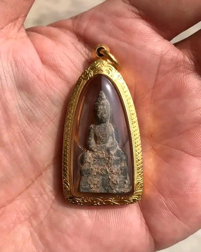 พระเลี่ยมทองไม่ทราบที่