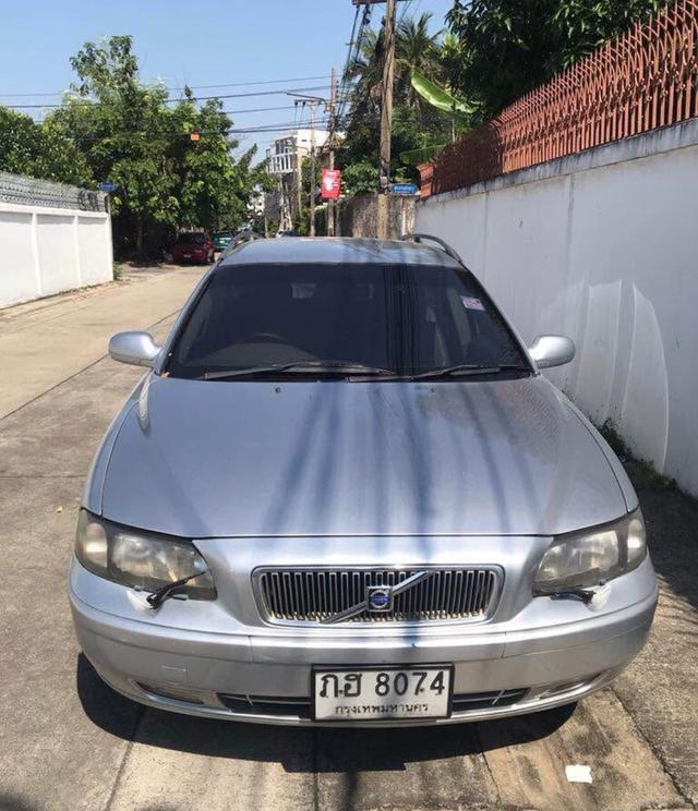 ปล่อยรถ Volvo V70 ปี 2001 2