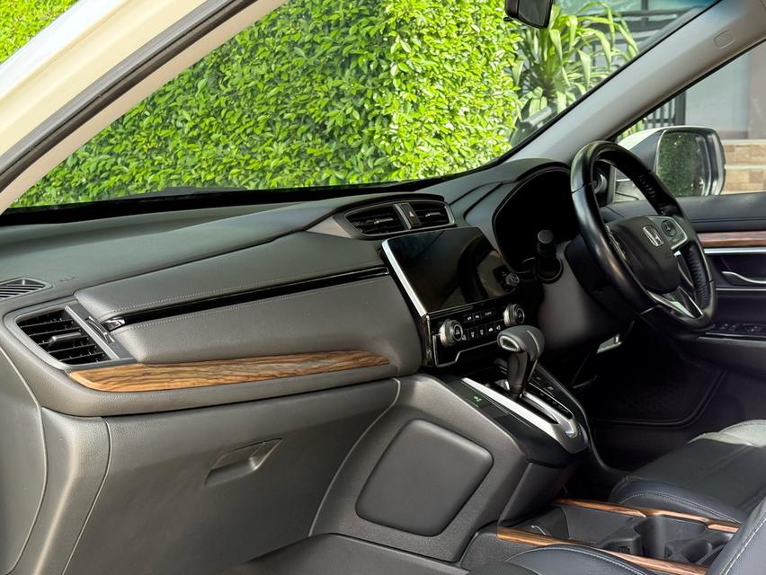 2019 HONDA CRV 2.4EL 4WD 7 ที่นั่ง รถมือเดียวออกป้ายแดง รถวิ่งน้อย เข้าศูนย์ทุกระยะ ไม่เคยมีอุบัติเหตุครับ 11