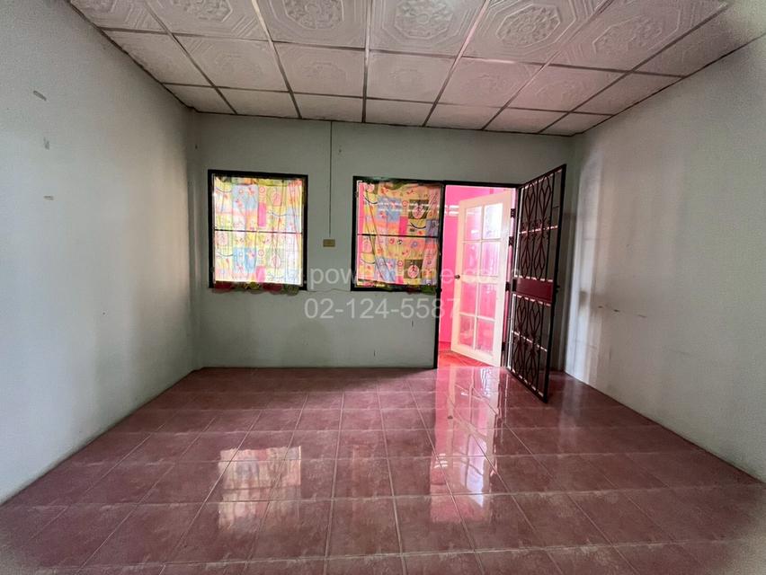 หมู่บ้านขจีนุช ลาดหลุมแก้ว ถนนราชพฤกษ์ ต.คลองพระอุดม อ.ลาดหลุมแก้ว จ.ปทุมธานี 15