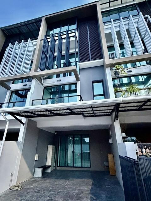 P698 ให้เช่าทาวน์โฮม 3 ชั้น โครงการ เบล็ส ทาวน์ สุขุมวิท 50 Bless Town Sukhumvit 50 ซ.เสาวนิต ใกล้ BTS อ่อนนุช 1