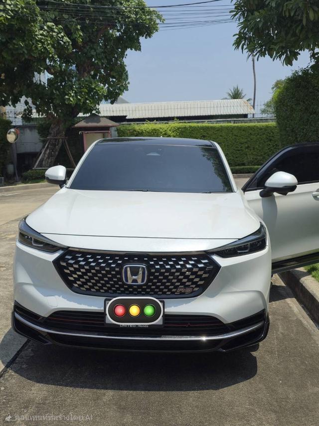 ขายรถ Honda HRV e:Hev 1.5RS รุ่น Top ราคาต่อรองได้