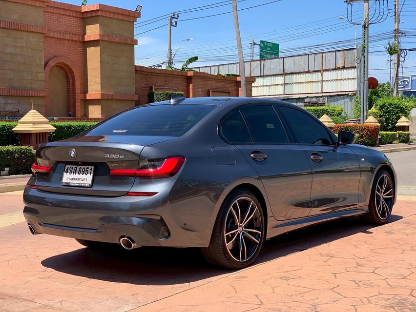 รหัสรถ PJP8951 2022 BMW 330e M-Sport