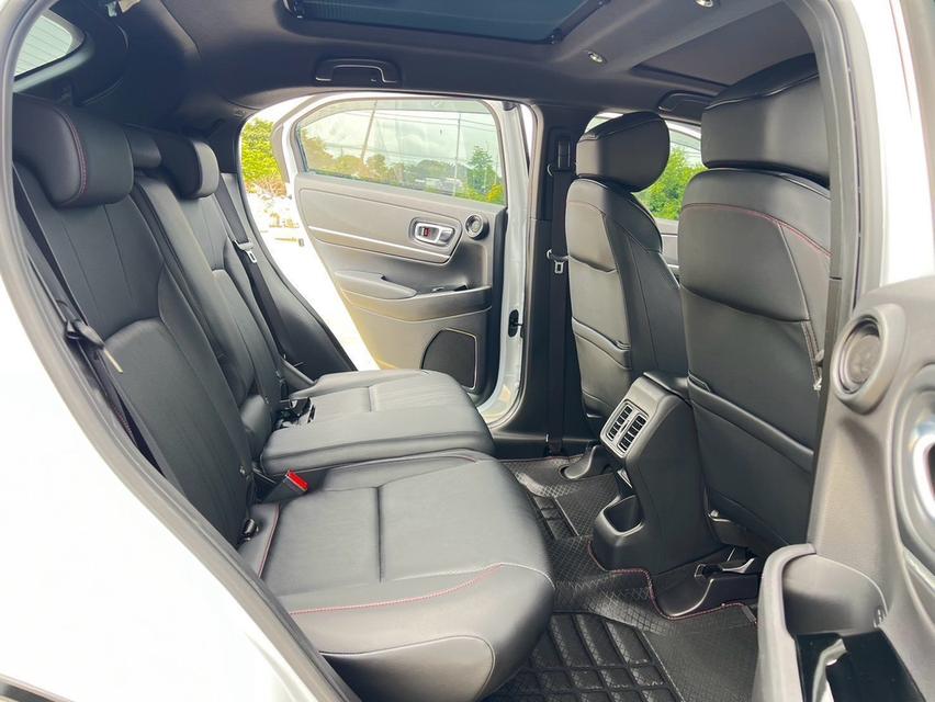 ปี23 Honda HRV eHEV RS Top สีขาวซันไลท์✨มือเดียว สภาพป้ายแดง 6