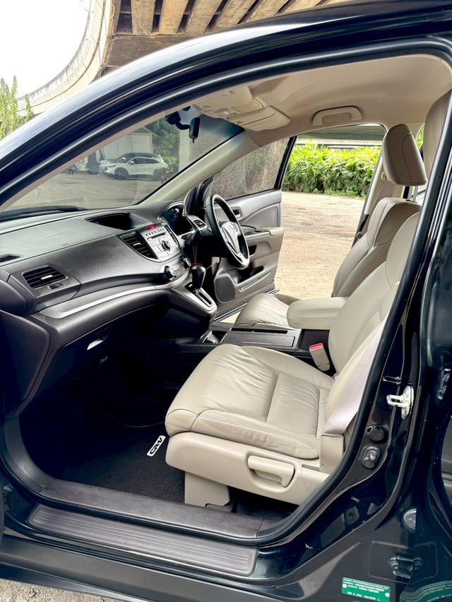 Honda Cr-v 2.0 S ปี 13 จด 14 รถบ้านมือเดียว ซื้อเงินสดมา  มีประกันชั้น 1 เหลือ 15