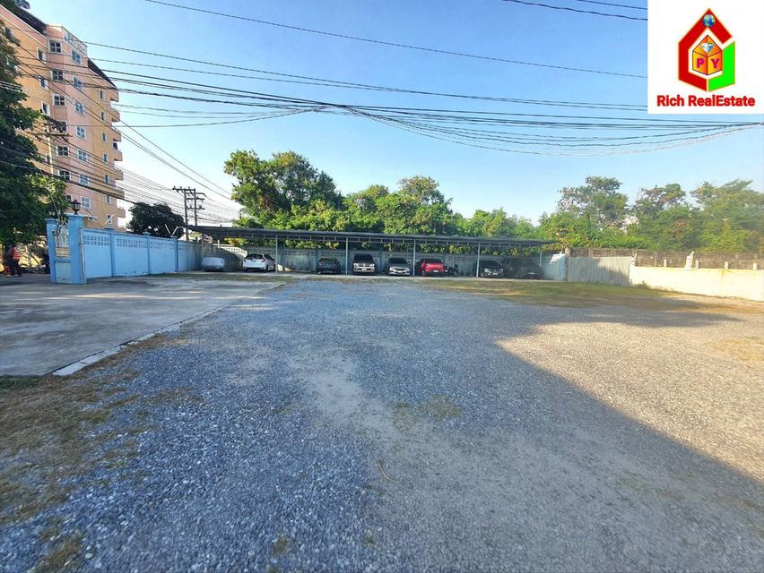 ขายถูกที่ดินเปล่า ซอยอ่อนนุช54 เข้าซอยมาประมาณ 450 ม.  เนื้อที่ 256 ตรว. แปลงที่ดินสวย ทำเลดี แหล่งชุมชน ใกล้รถไฟฟ้าสายสีเหลือง สภานีศรีนุช 5