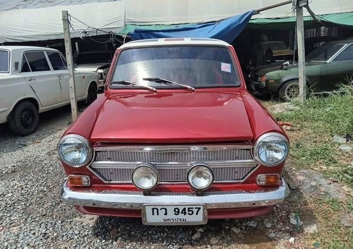 Mini Austin 1300 สีแดง 3