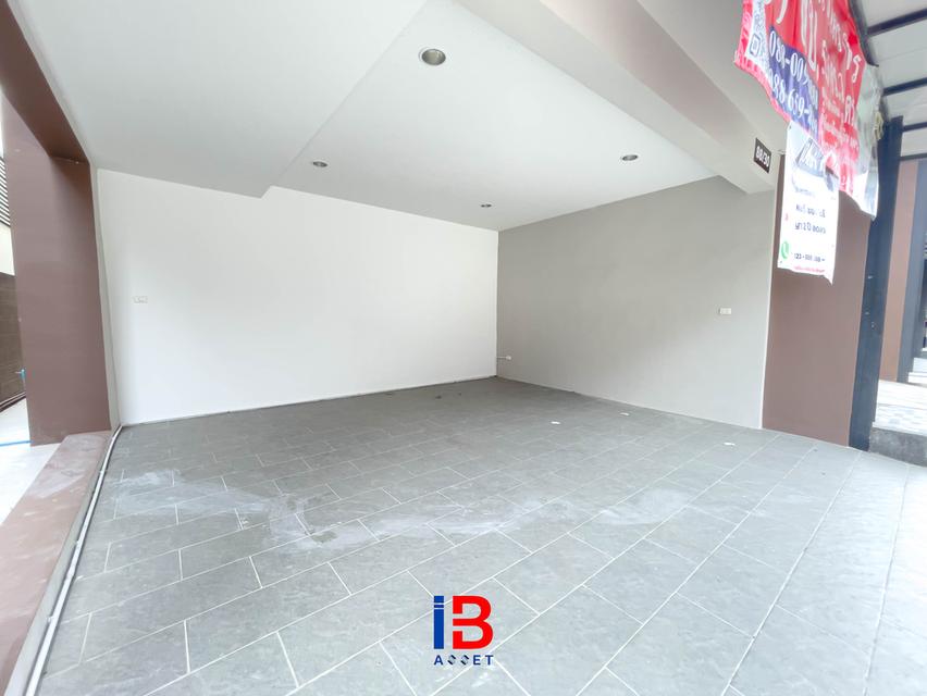 ขายและให้เช่าโฮมออฟฟิศ Warehouse ไชน่าทาวน์ ศาลายา โฮมออฟฟิศ 3 ชั้น + โกดัง 2