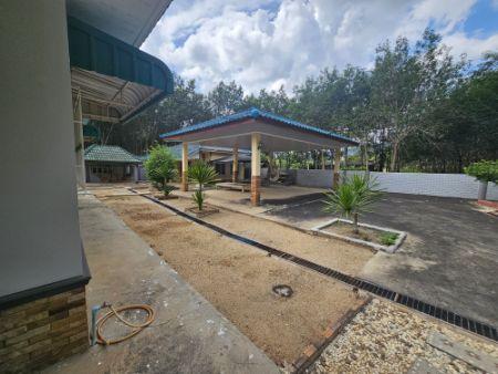 รูป ขาย ที่ดิน ต้นยาง 1,000 ต้นที่ดิน 17 ไร่ มีบ้านพักคนงงาน 2