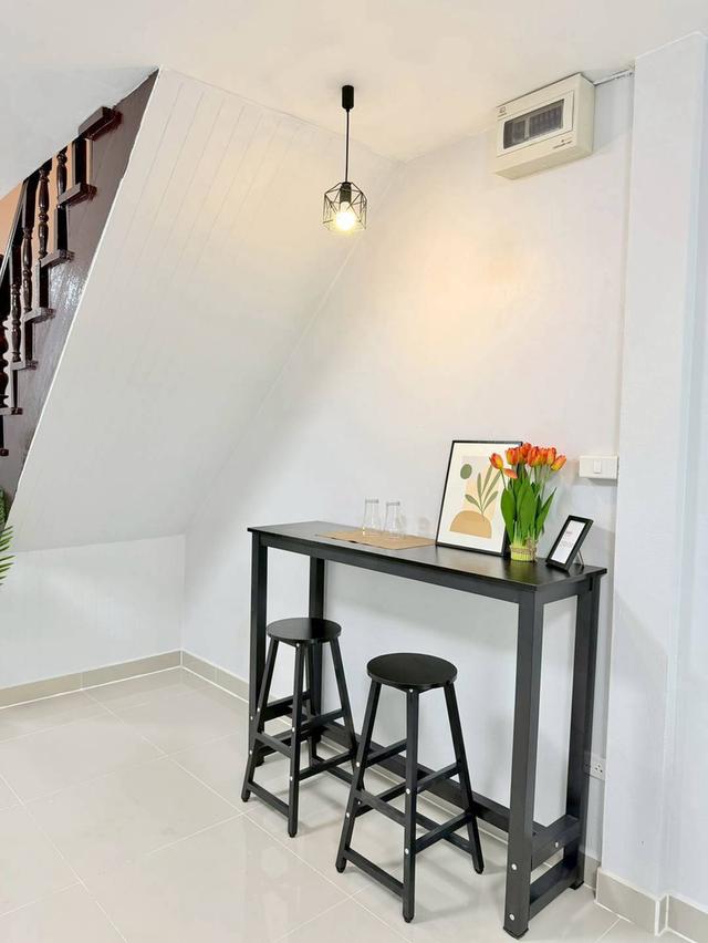 หมู่บ้านนันทนาการ์เด้น2 ท่าอิฐ-รัตนาธิเบศร์นนทบุรี ทาวน์เฮ้าส์ 2 ชั้น ตกแต่งใหม่ พร้อมอยู่ 9
