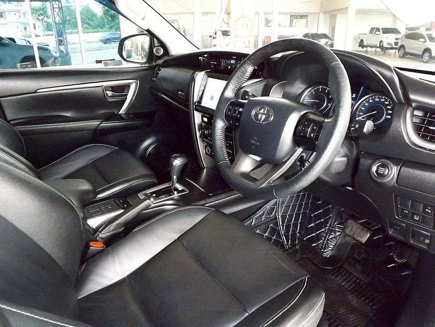 รหัสรถ KCY8558 TOYOTA FORTUNER 2.4V AUTO 4WD ปี 2021 9