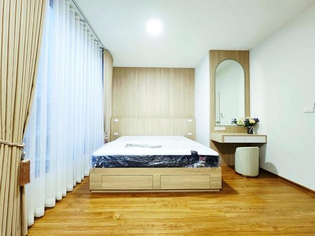 พลีโน่ สุขุมวิท-บางนา เมกา บางนา 1.9กม.ให้เช่าทาว์โฮมหรู 2 ชั้น 21 ตร.ว. พร้อมเฟอร์ฯ 3 นอน คอนคอร์เดียน 900 ม. MRT ศรีแบ 6