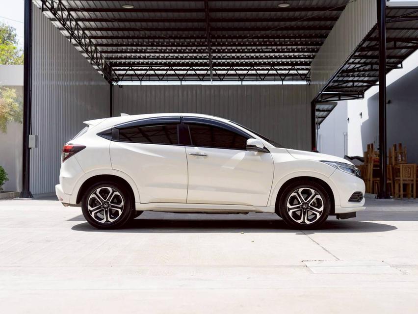 Honda HR-V 1.8 EL ปี 2018 วิ่งน้อย 6 หมื่น km. รถบ้านเจ้าของเดียว เข้าศูนย์ทุกระยะ รูปที่ 6