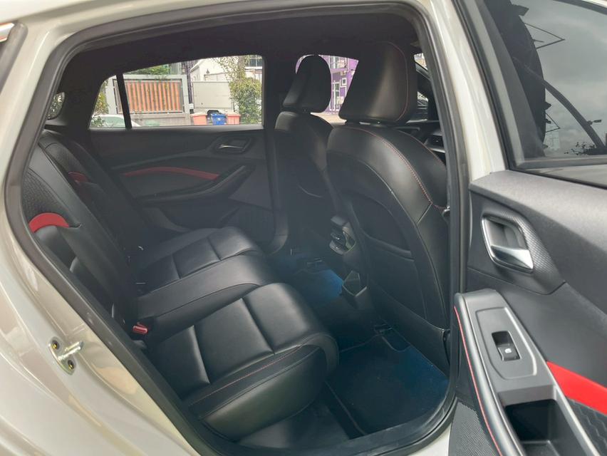 NEW MG 5 1.5 10TH ANNIVERSARY AUTO 2024 9