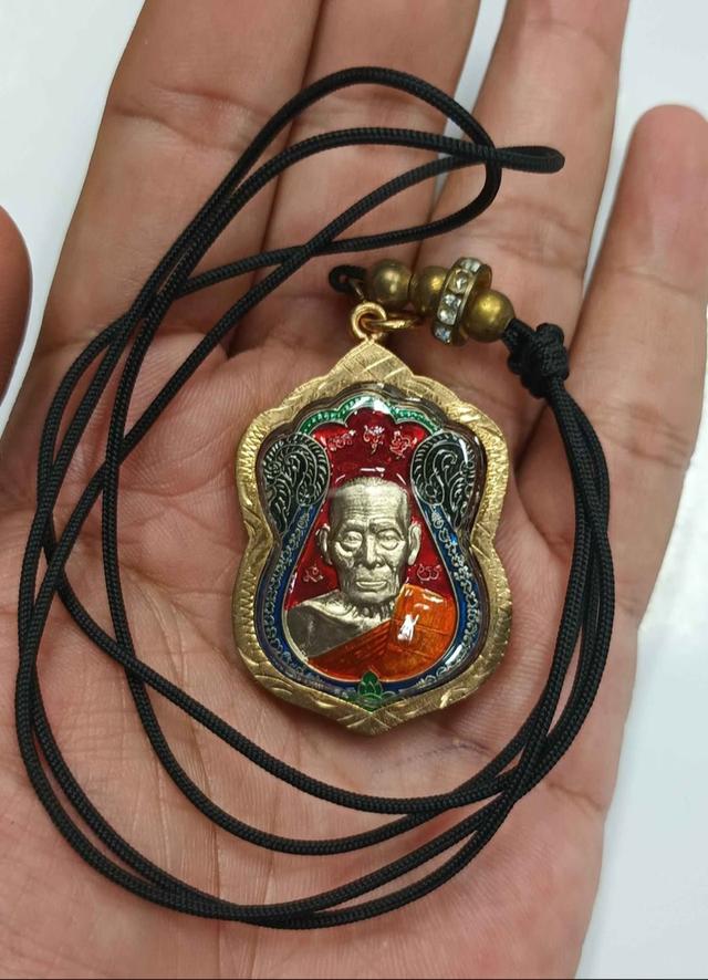 หลวงพ่อพัฒน์ งานอัลปาก้าลงยาเต็มเลี่ยมไมครอน+สร้อยเชือกร่มปรับได้ พร้อมห้อย