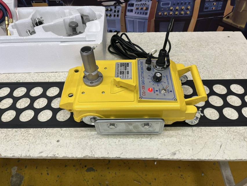 เต่าตามราง เต่าตัดแก๊ส CG1-30 220V พร้อมราง1.8เมตร