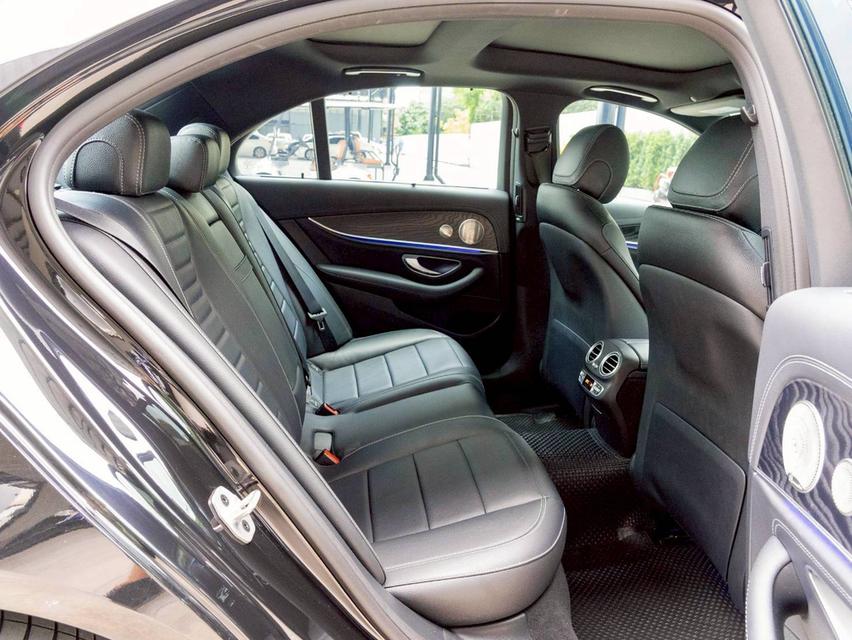 Mercedes Benz E300e AMG ปีจด 2021 จด 2023 14