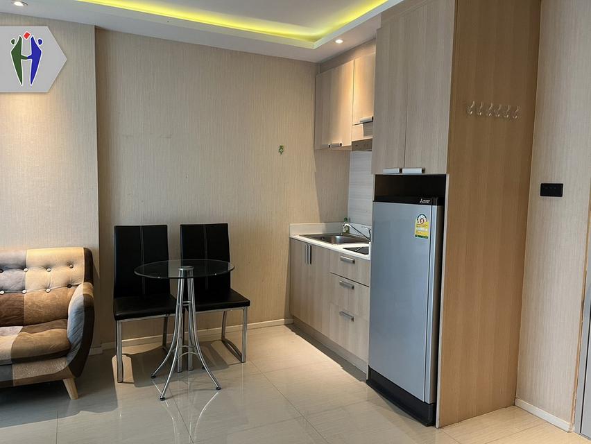 ให้เช่า อิสธานัน คอนโดพัทยา 12,000 บาท • ขนาด 35 ตารางเมตร, 1ห้องนอน 1ห้องน้ำ • ทีวี, แอร์, ตู้เย็น • บิ๊วอินครัวยุโรป • ระเบียง • สระว่ายน้ำ และฟิต 5