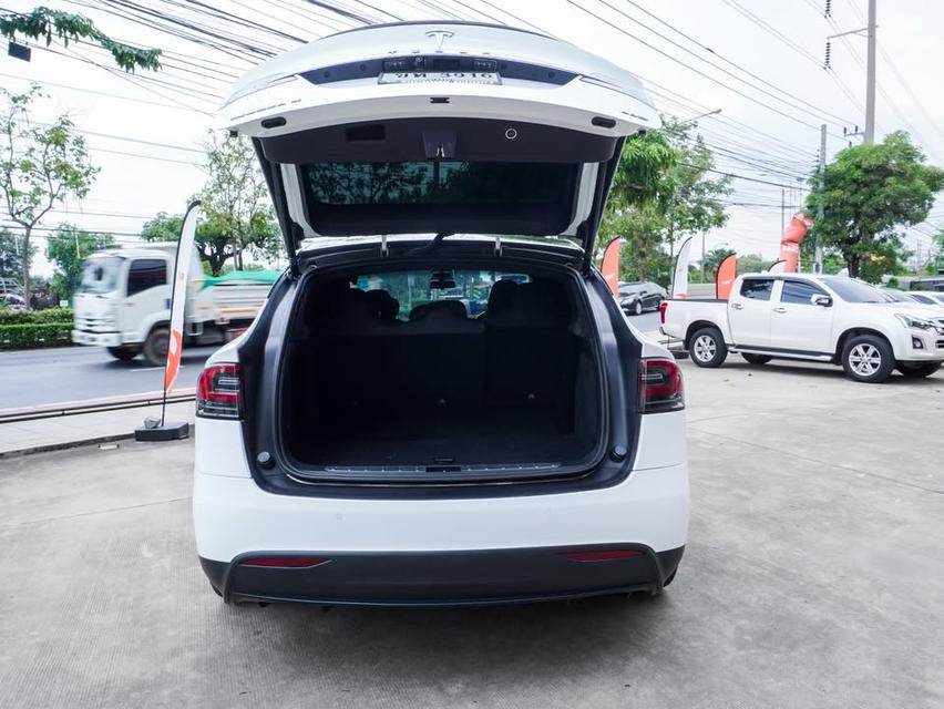 Tesla Model X พร้อมให้คุณเป็นเจ้าของ   11