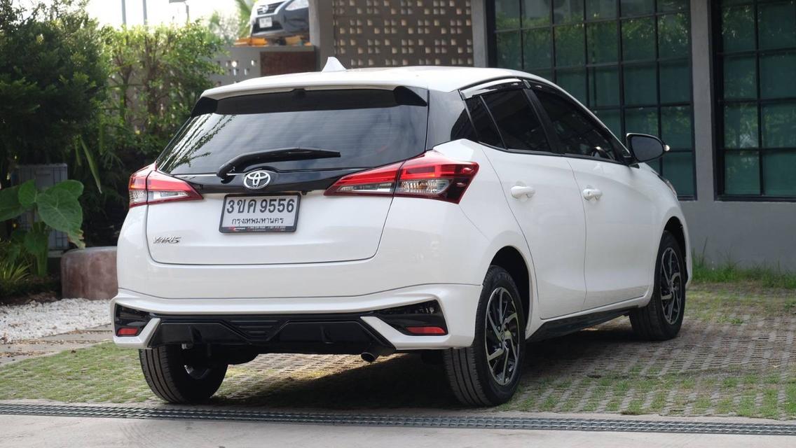 รหัสรถ KN9556 TOYOTA YARIS ECO 1.2 รุ่น SPORT 2022 7