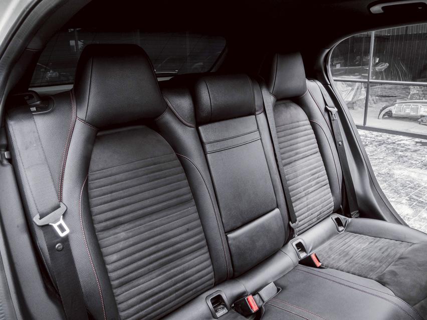 รหัสรถ 67GG159 Mercedes Benz GLA250 AMG Dynamic ปี 2018 19