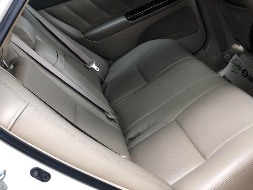 Camry 2.4Q ท็อปสุด “ตัวพิเศษฉลอง40 ปี ” 8