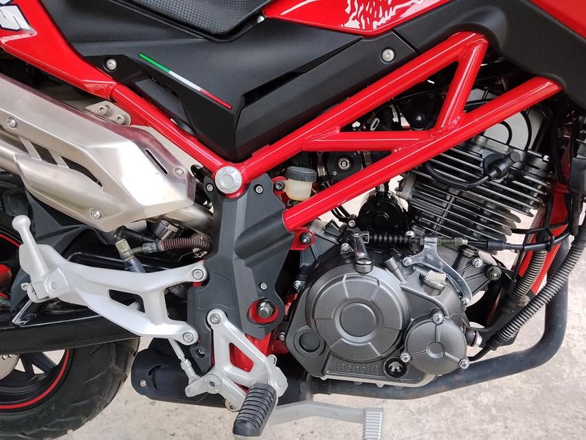 ใช้เพียง 1พันกว่าkm. Benelli TNT 135 ครับ รูปที่ 10