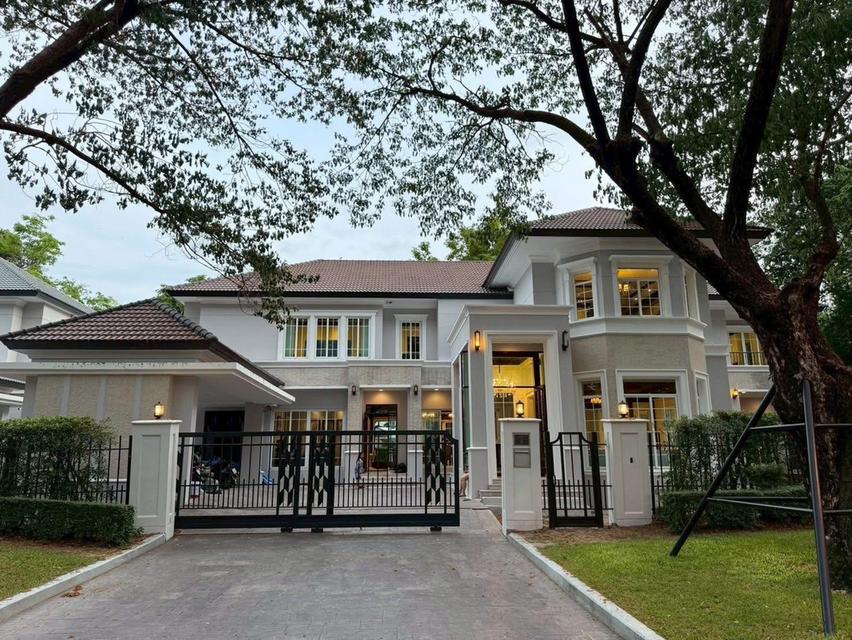 กรานาดา ปิ่นเกล้า-เพชรเกษม  คฤหาสหรู สไตล์ Classical Simplicity 2 ชั้น ติดถนนกาญจนาภิเษก 1