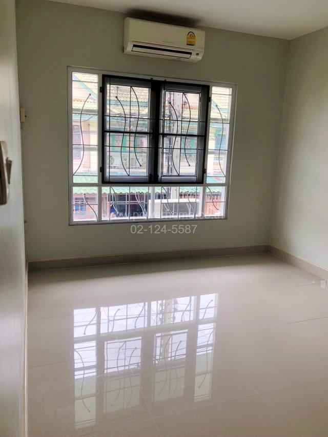หมู่บ้านพฤกษา 17 ลำลูกกาคลอง 3 ถนนลำลูกกา ต.ลาดสวาย อ.ลำลูกกา จ.ปทุมธานี 9