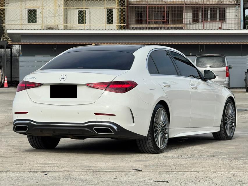 Mercedes Benz C220d AMG dynamicปี 2022 เลขไมล์ 65,xxx km.💰ราคา 1,890,000 บาท รูปที่ 6