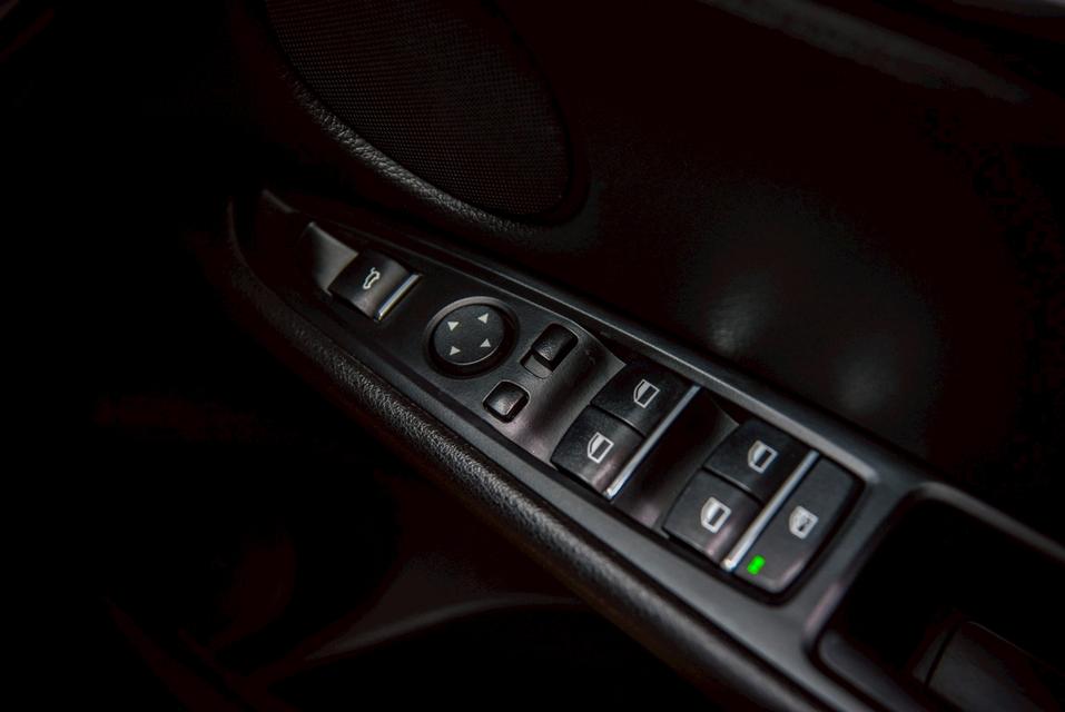 รหัสรถ CBL98 BMW X5 2.0 [F15] sDrive25d Pure Experience AT 2017 14