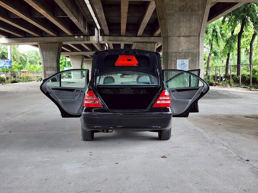 Benz C180 W205 ปี 2004 16