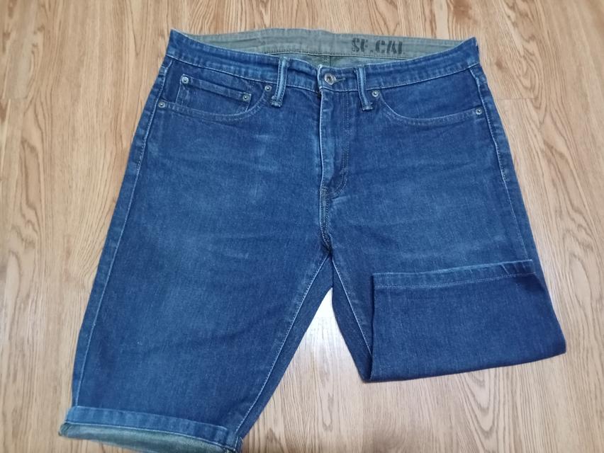 กางเกงยีนส์ขาสั้น LEVI