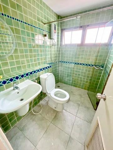 ทาวน์โฮมหรู 3 ชั้น 4 นอน 5 น้ำ ทำเลรัชดา-เหม่งจ๋าย ใกล้รร.นานาชาติรีเจ้นท์กรุงเทพ 450 ม.สถานทูตลาว เหมาะสำหรับอยู่อาศัย 4
