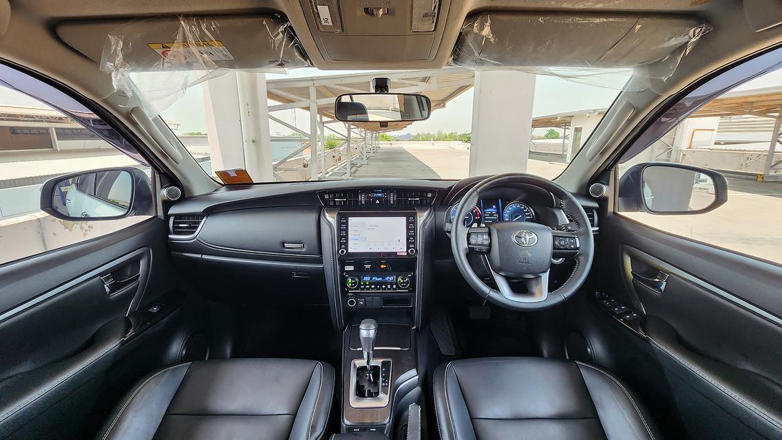 TOYOTA Fortuner 2.4 Leader G 6A/T ปี 2023 รูปที่ 15