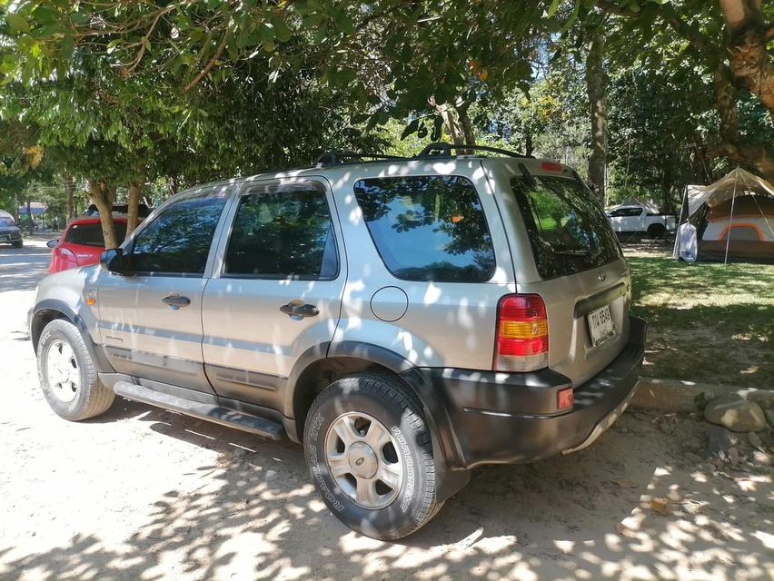 Ford Escape ปี 2004 รถยนต์มือสองสภาพดี 2