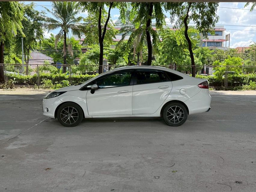 ขายรถ Ford Fiesta 1.5S ปี 2013 สีขาว เกียร์ออโต้ 7