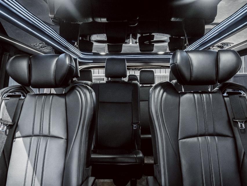 รหัสรถ 67GG5082 Toyota #lMAJESTY LOOK ตัวรถ Hiace 2.8 รถตู้ 4แถว